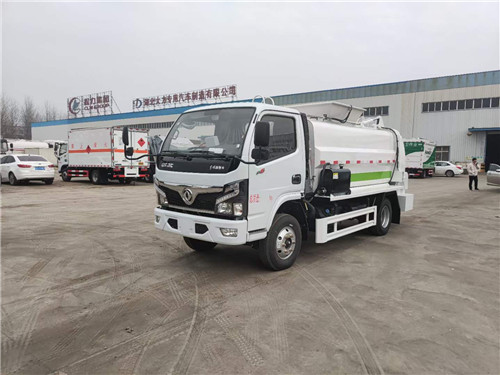 國六東風(fēng)福瑞卡餐廚垃圾車，6方餐廚垃圾車發(fā)往四川